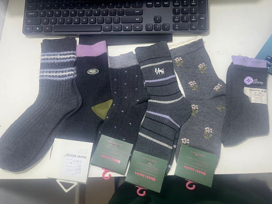 2007 - 6 Pairs Gray & Grape Purple Crew Socks: Patterned Knit Socks for Fashionable Young Adults – Ideal for Daily Campus Wear & Casual Weekend Shopping Trips