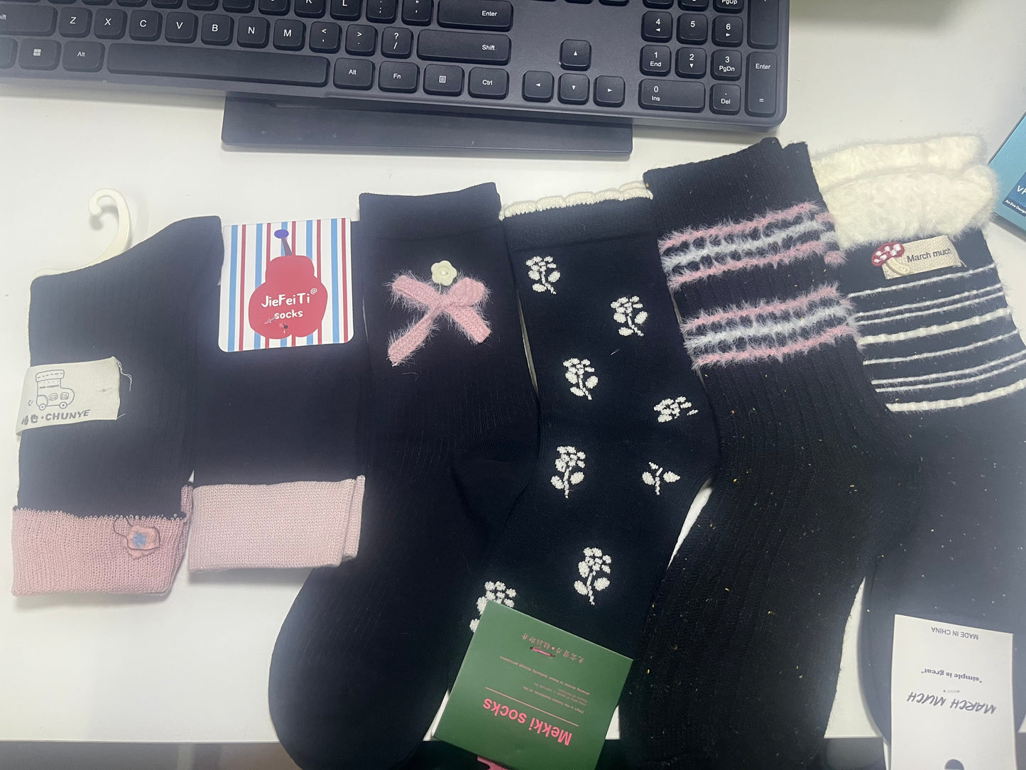 2004 - 6 Pairs Black & Pink Women’s Crew Socks: Bow/Flower Patterns – Stylish Socks for Daily Work & Casual Outings, Cozy Knit Socks Set for Female Teens & Adults