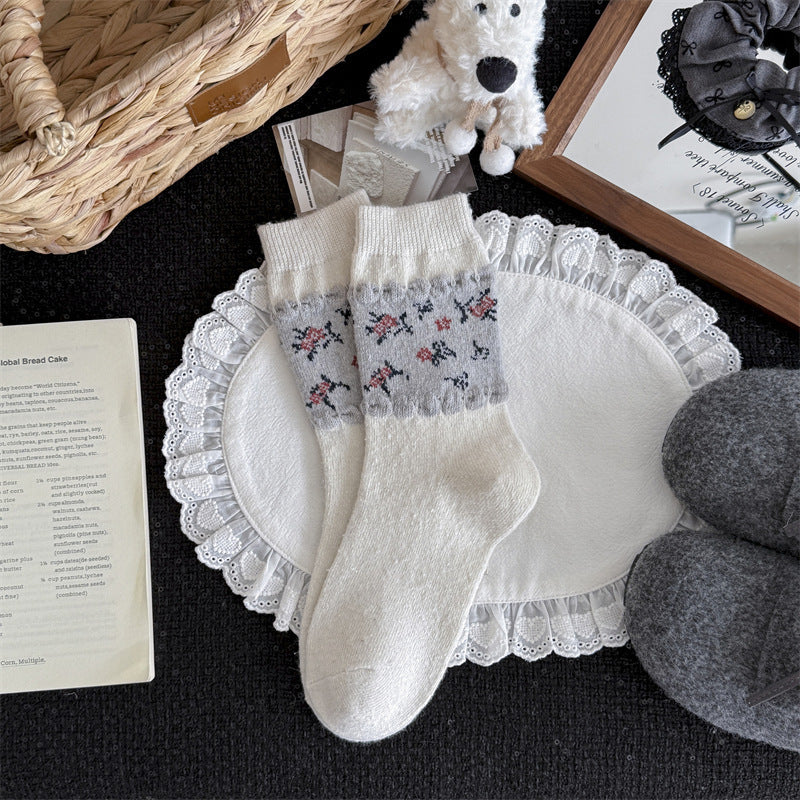 2018 - Single Pair Gray/White Floral Embossed Cable Knit Wool Socks – Warm Socks for Women, Ideal for Daily Casual Wear & Winter/Spring Cold Weather Matches